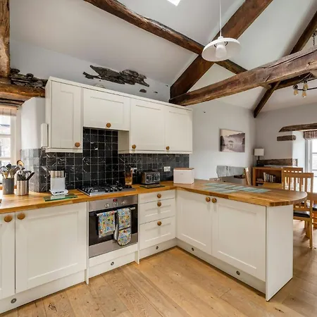 1 Bed In Ambleside Oc-Lr160 בית נופש