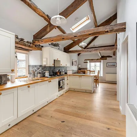 1 Bed In Ambleside Oc-Lr160 *